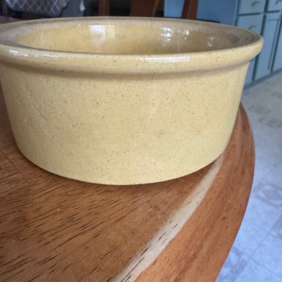 Vintage Small DOG Food Feeder Bowl Crock Pottery Dish Tan RRP? Unstamped - Picture 7 of 12